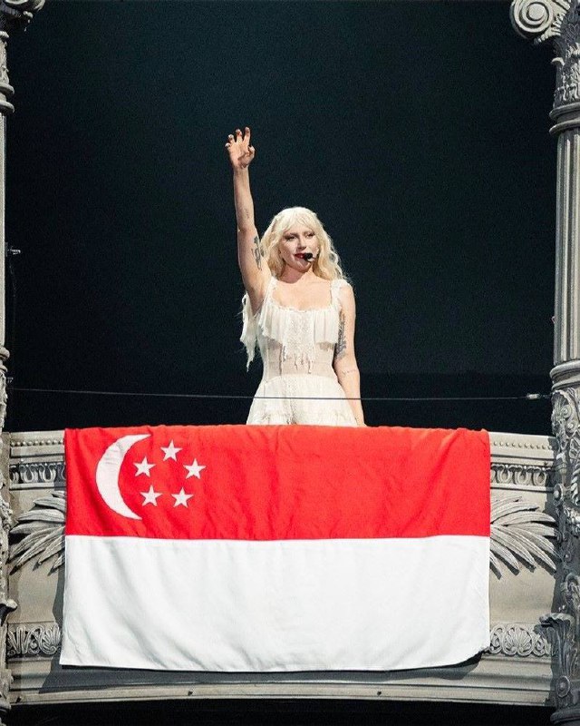 Lady Gaga: The MAYHEM Ball Tour