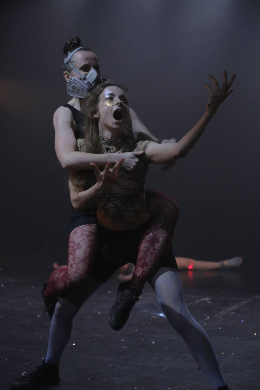 Мастерская танца и перформанса «Свидетели хаоса»