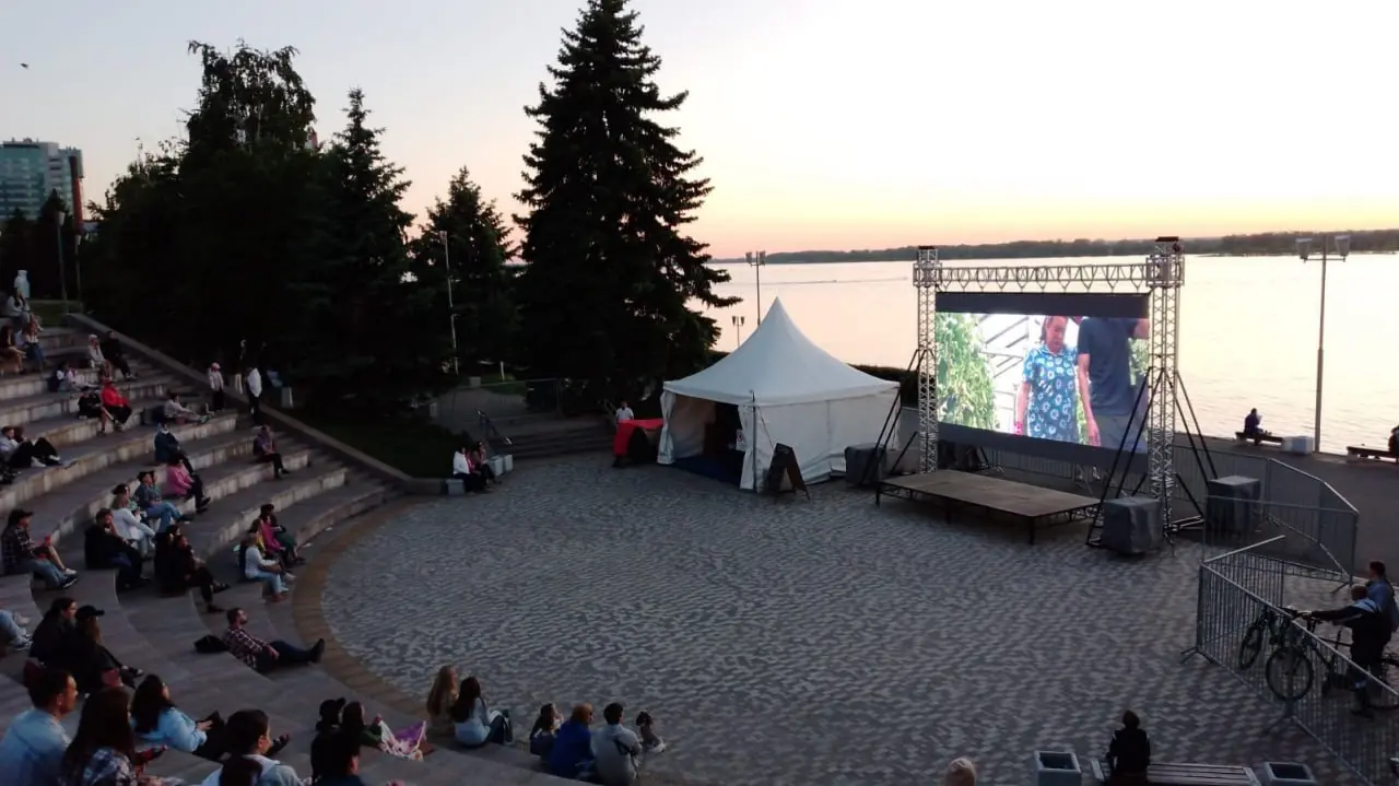 Бесплатный кинотеатр под открытым небом «Филин»