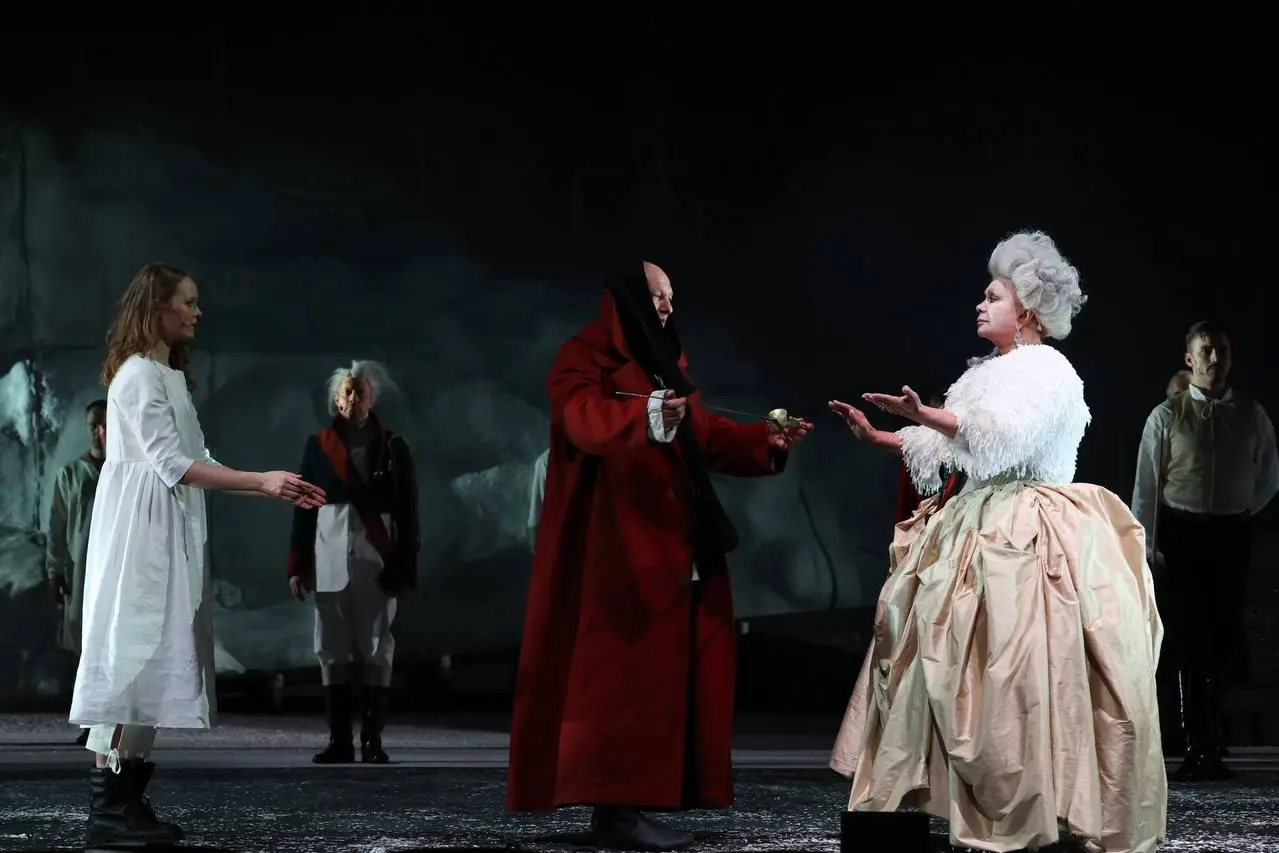 играем для вас в этом сезоне ещё одну «Капитанскую дочку» - историю любви по произведению Александра Пушкина в постановке режиссера Павла Сафонова