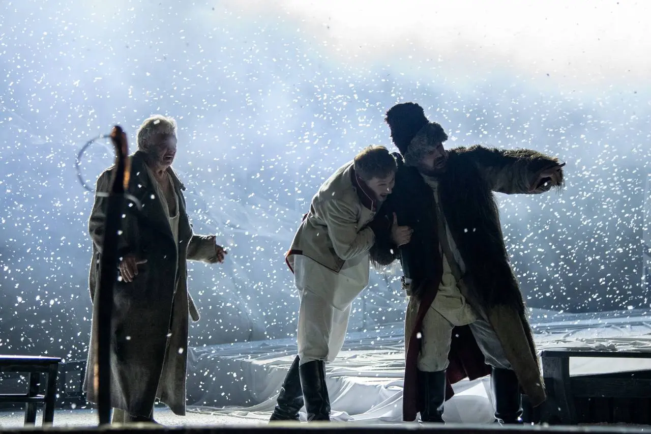 играем для вас в этом сезоне ещё одну «Капитанскую дочку» - историю любви по произведению Александра Пушкина в постановке режиссера Павла Сафонова