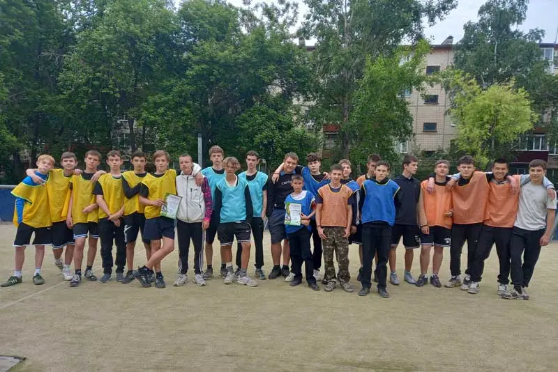 Мини-футбольные соревнования воспитанников детских клубов Новотроицка