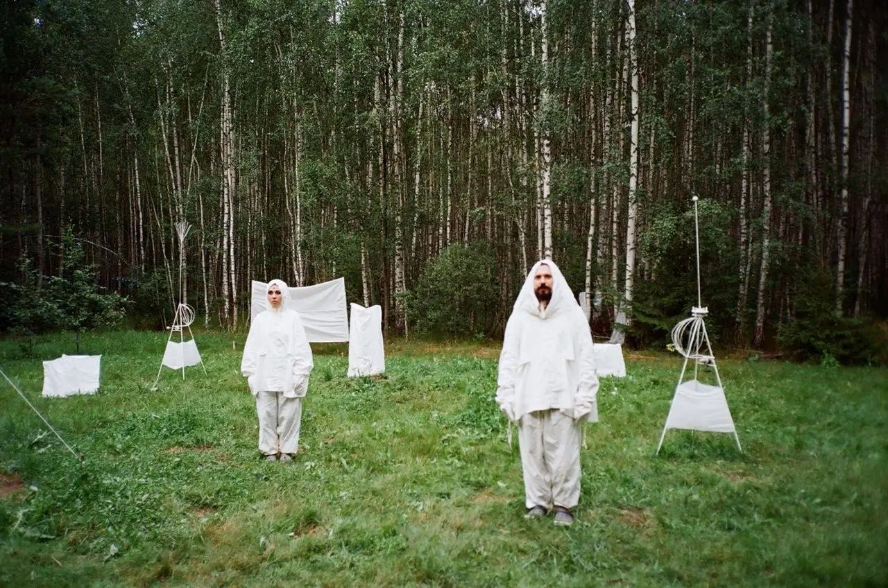 Артист-ток арт-группы НИИ Собачьих дел