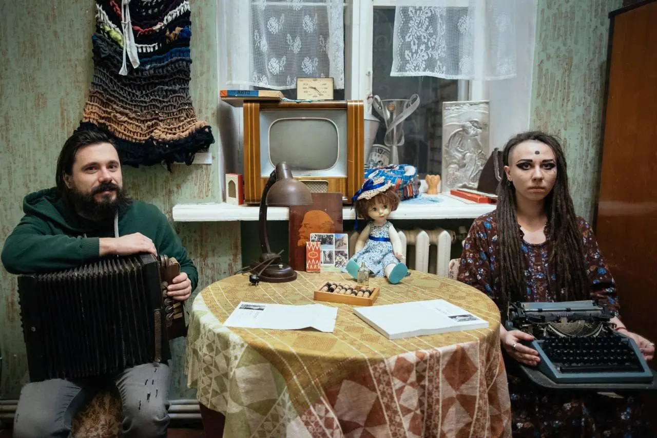 Артист-ток арт-группы НИИ Собачьих дел