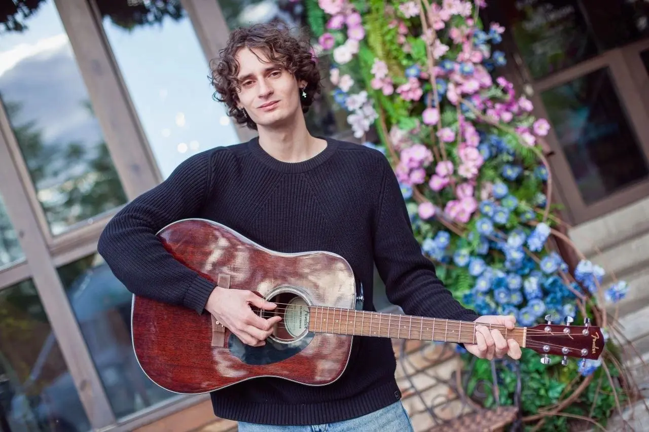 Участники вечера тихих звуков