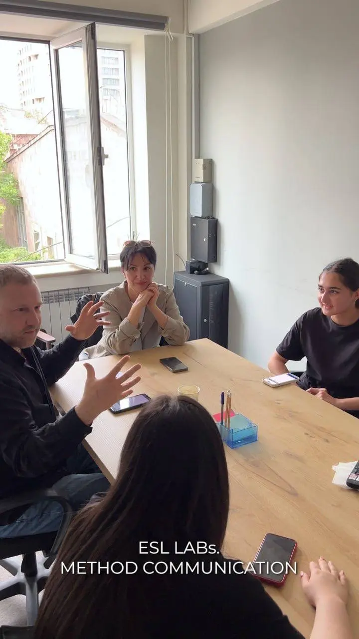 DISCUSSION CLUB от ESL LABs — говори свободно!