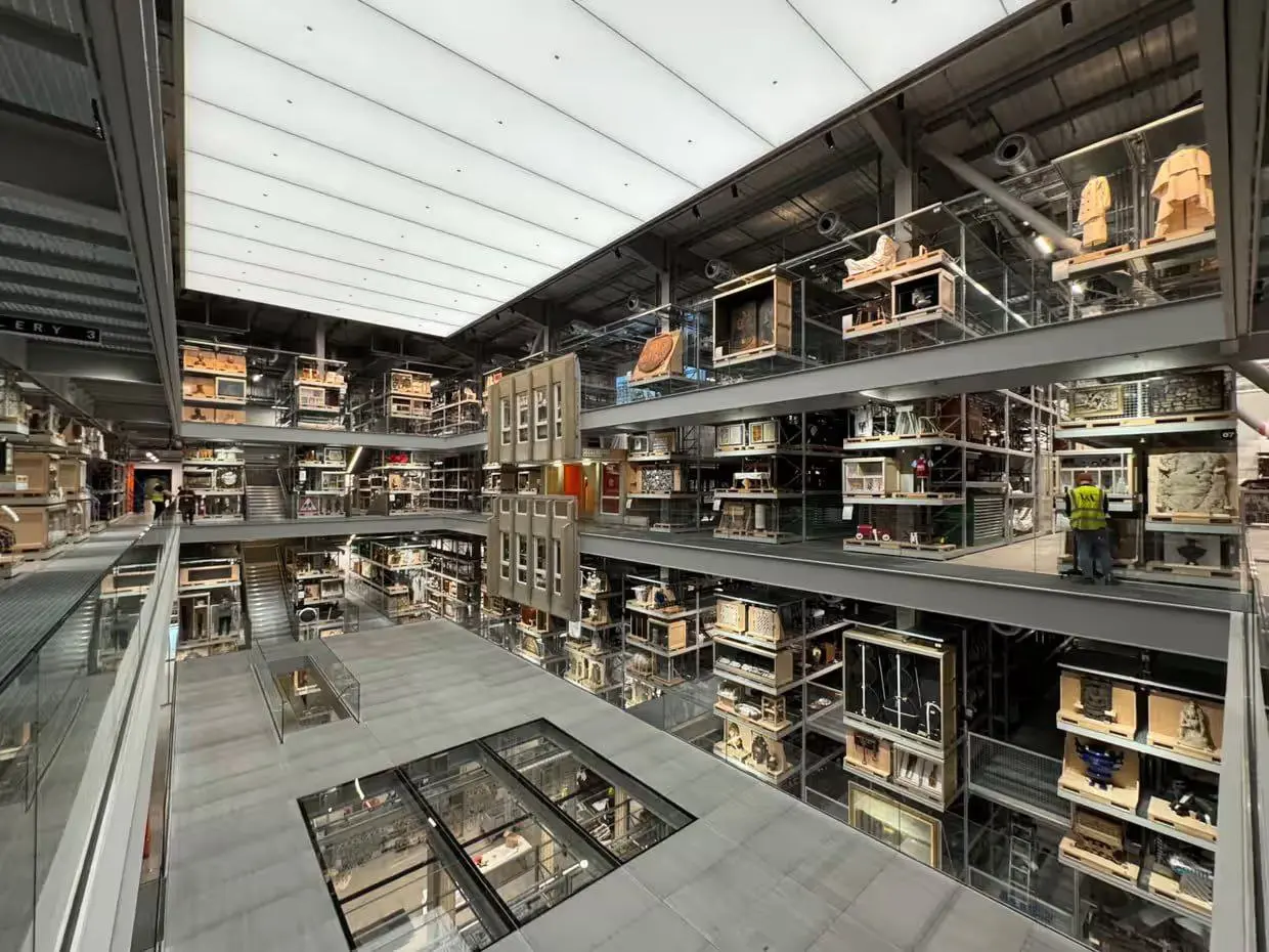 Восточное фондохранилище Музея Виктории и Альберта