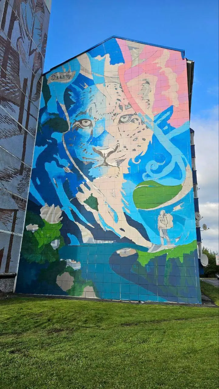 Открытие мурала и мастер-класс по стрит-арту в рамках фестиваля «Земля снежного барса» на проспекте Коммунистический