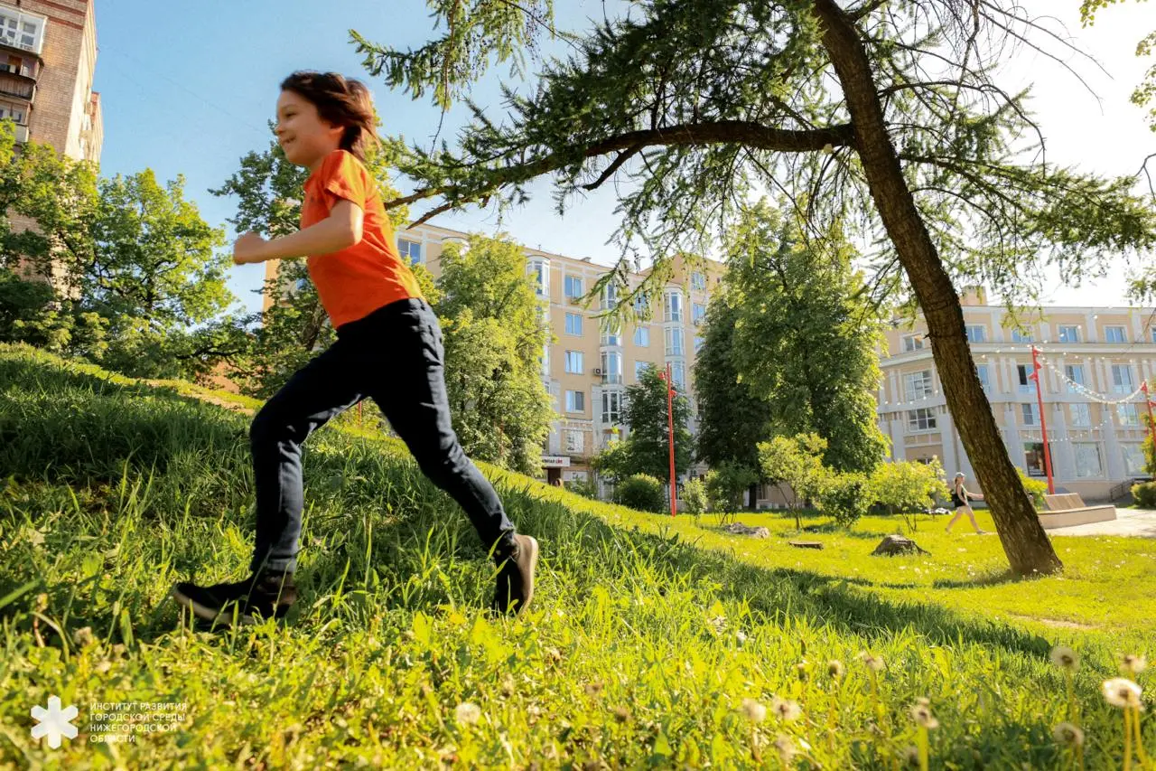 Первый летний фестиваль "Детская барахолка"