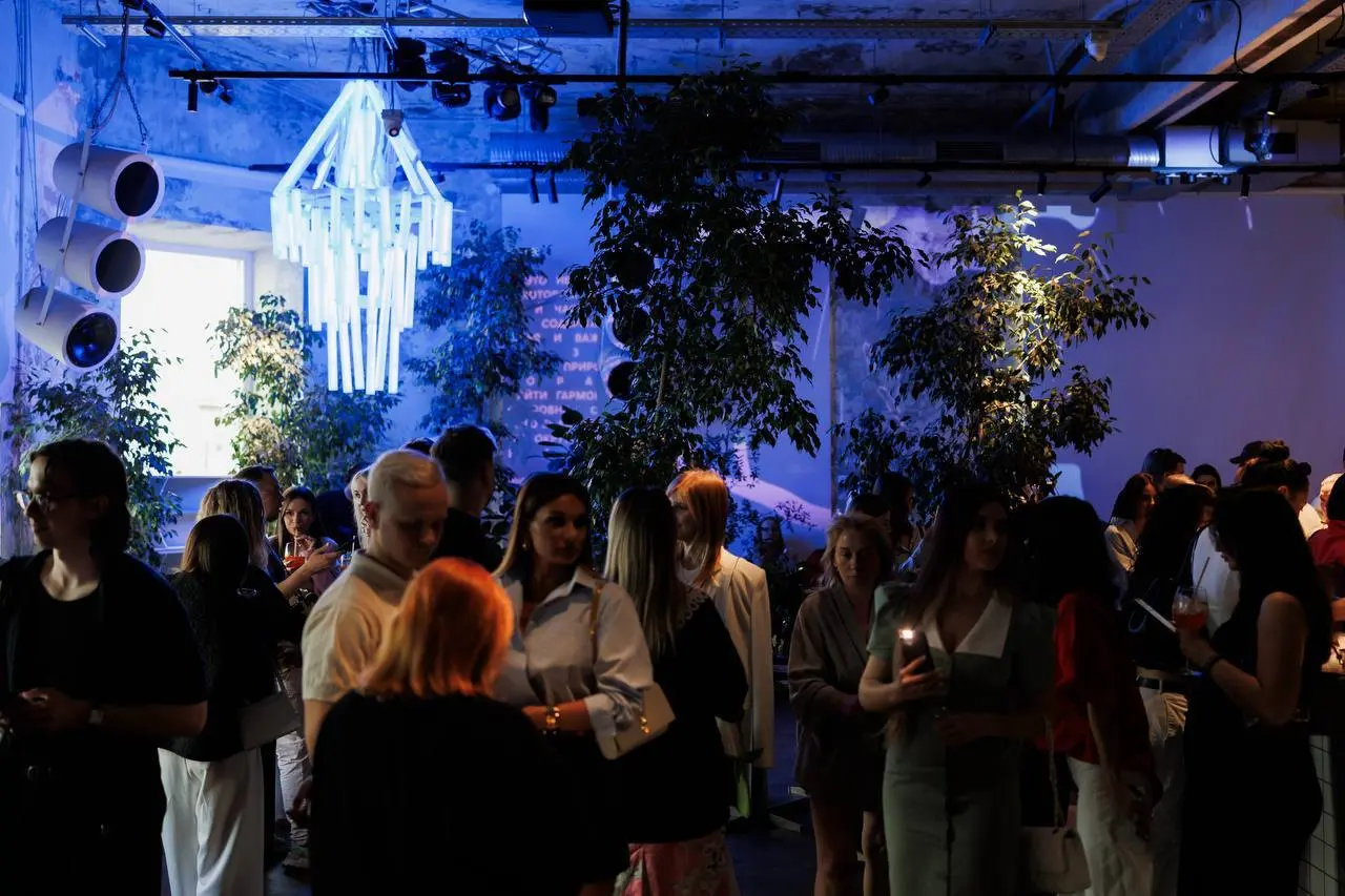 VK x ZNWR презентация коллекции, вдохновленная Днем Земли