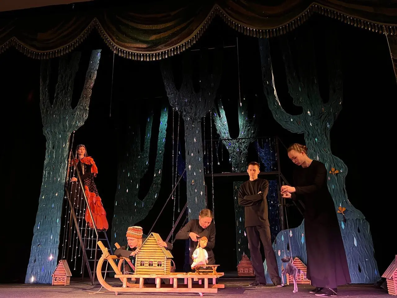 ПРЕМЬЕРА «Серебряное копытце» во Владимирском областном театре кукол 6+