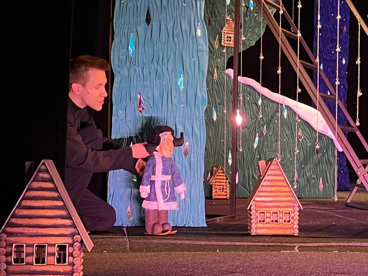 ПРЕМЬЕРА «Серебряное копытце» во Владимирском областном театре кукол 6+
