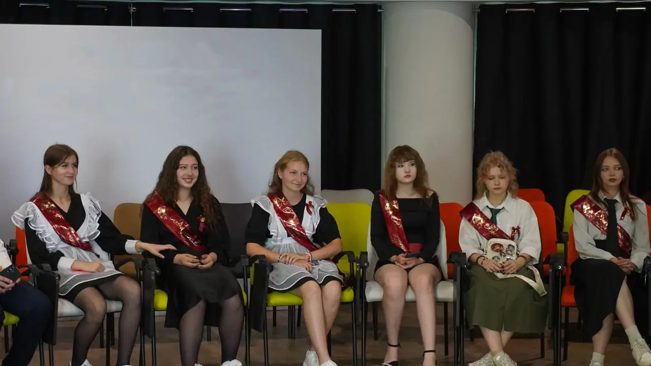 Дом Знаний — место встречи выпускников