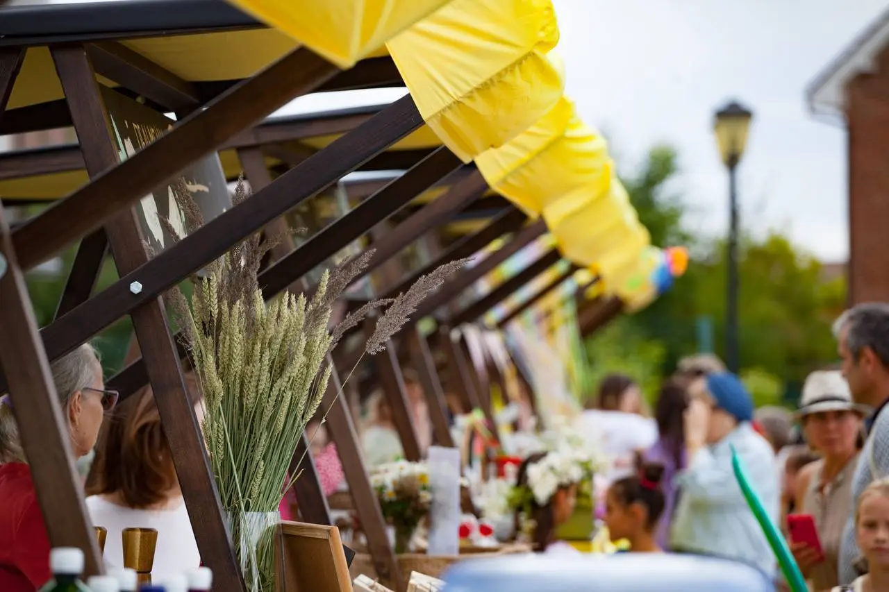 турнир по футболу и ярмарка жителей