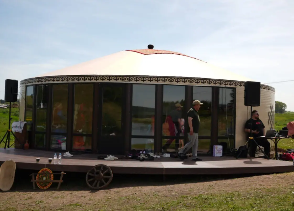 Этнолингвистический музей-юрта «Бишкурай» в селе Ермунчино