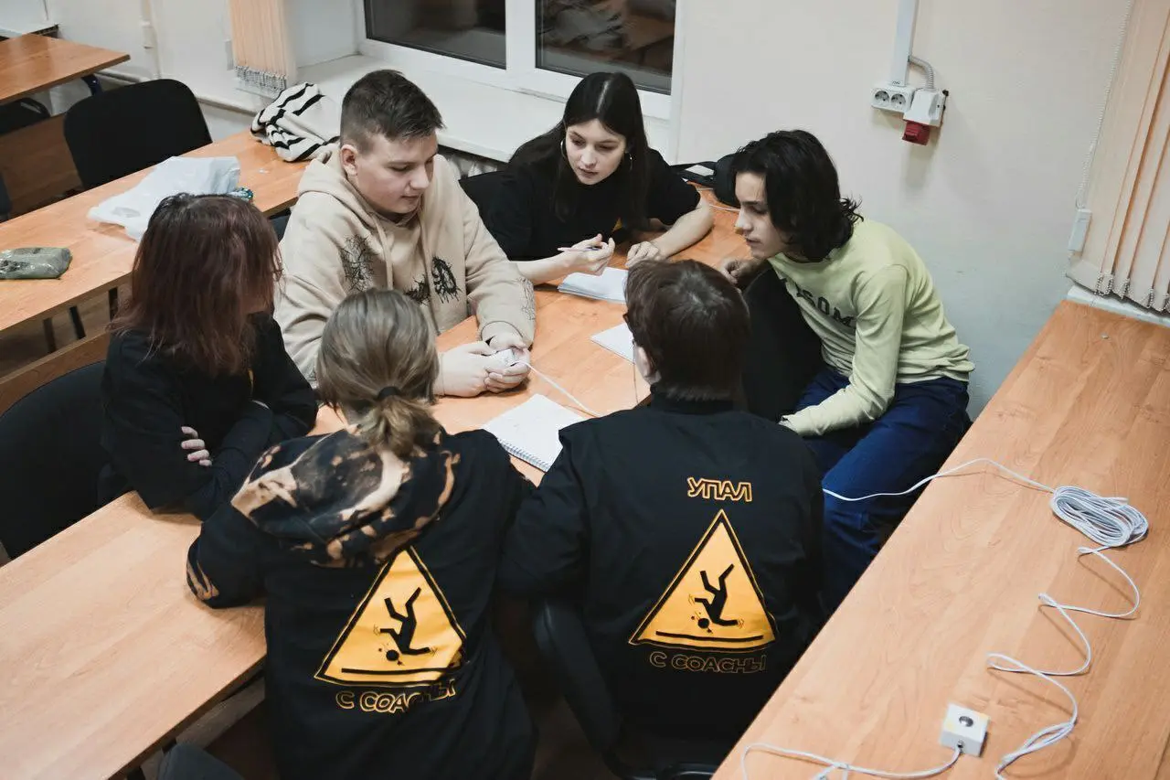 Набор школьников в интеллектуальный клуб в Будве