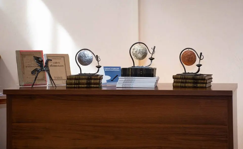 Объявлен шорт-лист премии «Неистовый Виссарион»-2025