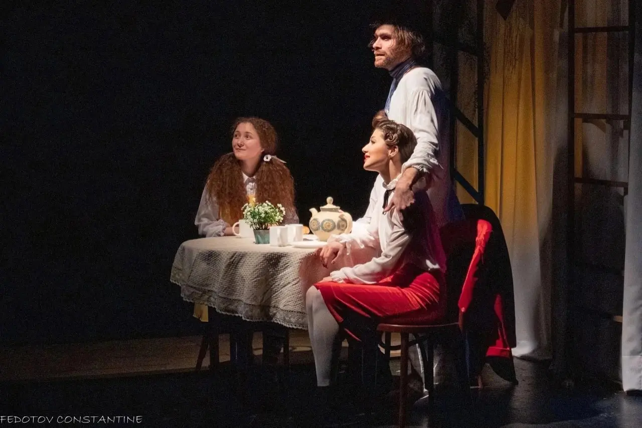 Обзор спектаклей на 1 июня