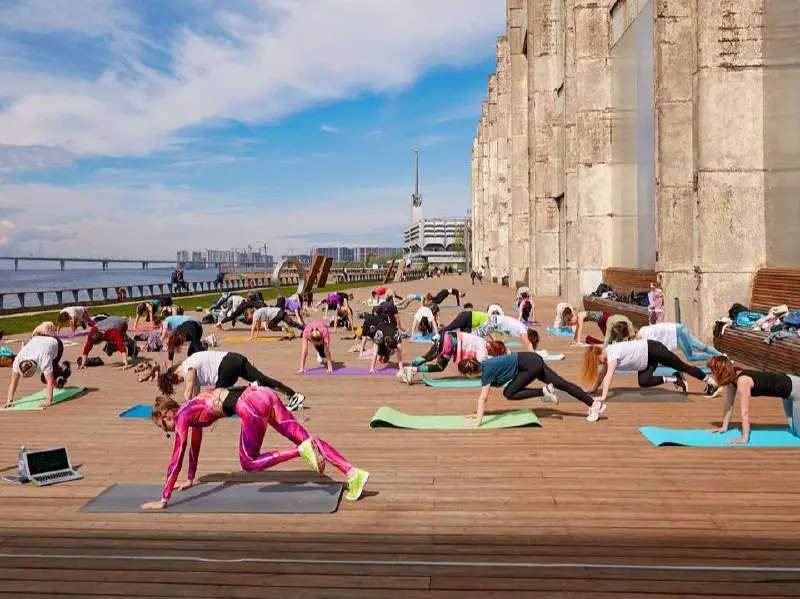 Фестиваль добра: цирк, мастер-классы и мерч