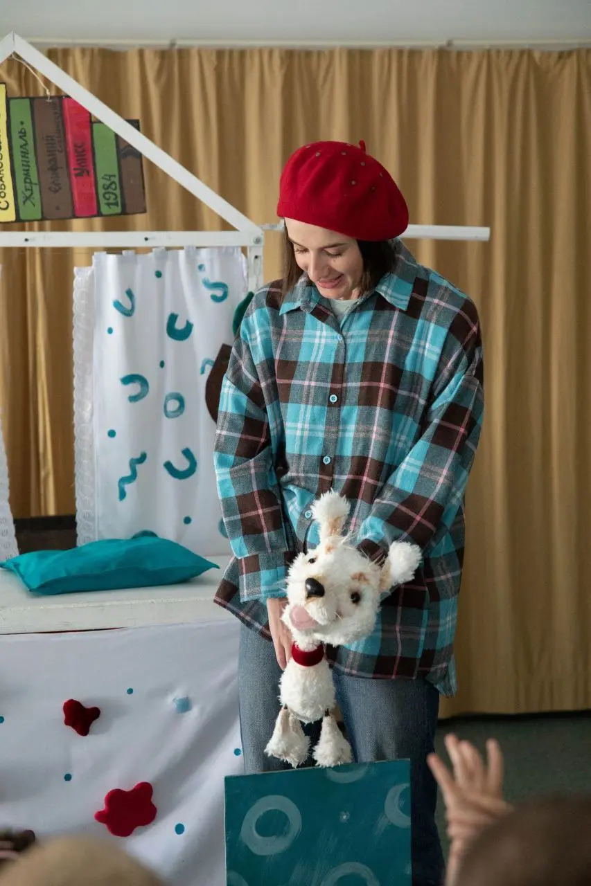 MONOCHROME (ANGELS) DAY