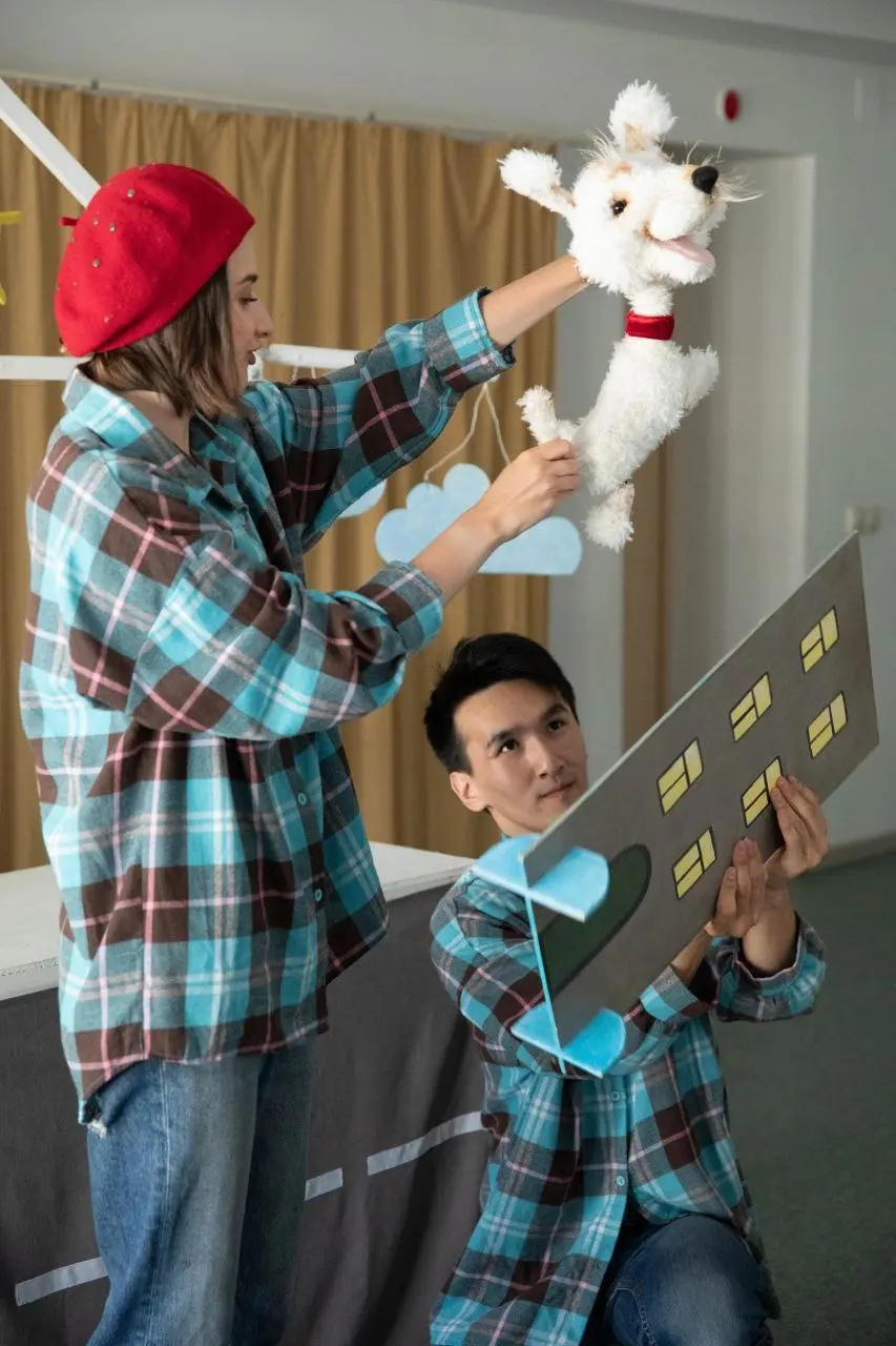 MONOCHROME (ANGELS) DAY