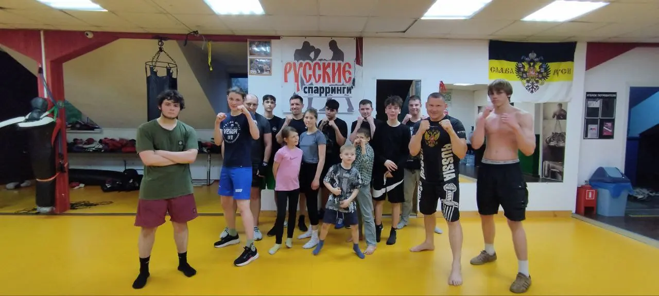Тренировка по боксу на РУССКИХ СПАРРИНГАХ