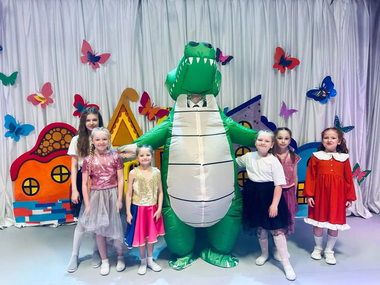 ПРАЗДНИЧНЫЙ КОНЦЕРТ