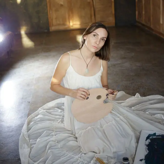 Poesia, performance, mystery.