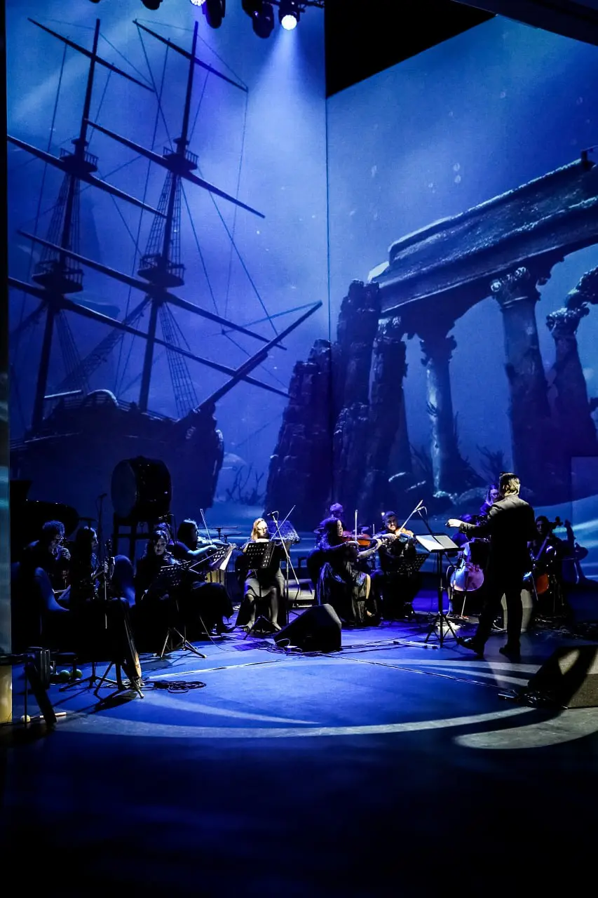 Когда пространство оживает: иммерсивное шоу для театра цифрового искусства TODA