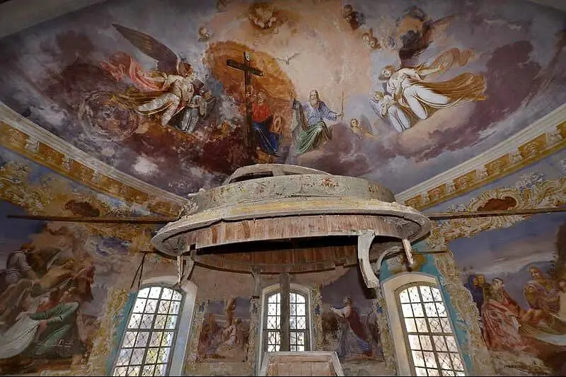 Кто расписал Никола-Высоку? Художественное наследие и творческие биографии весьегонских живописцев Смирновых