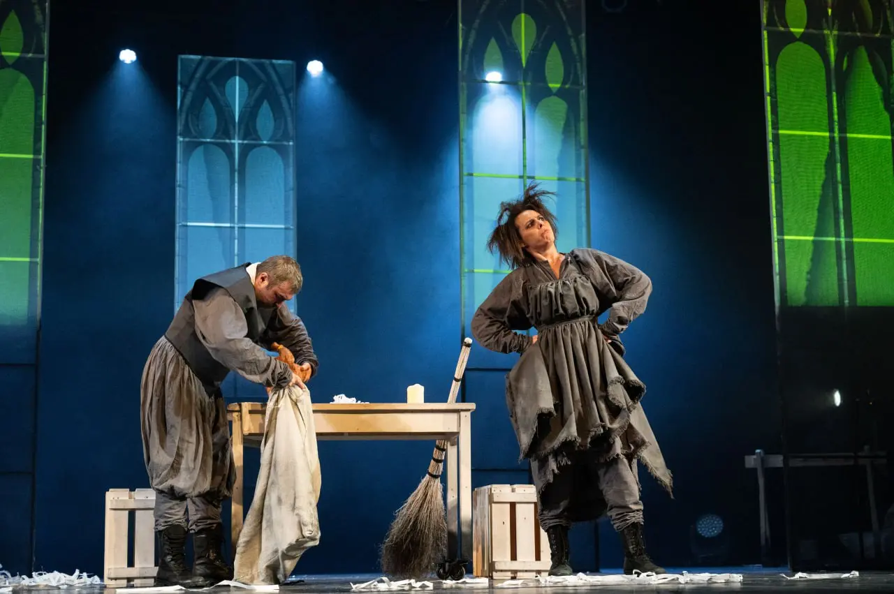 Театральное представление: 'Дон Кихот' в Омском Пятом театре