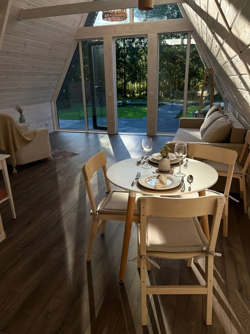 Треугольный дом «Simona Home»