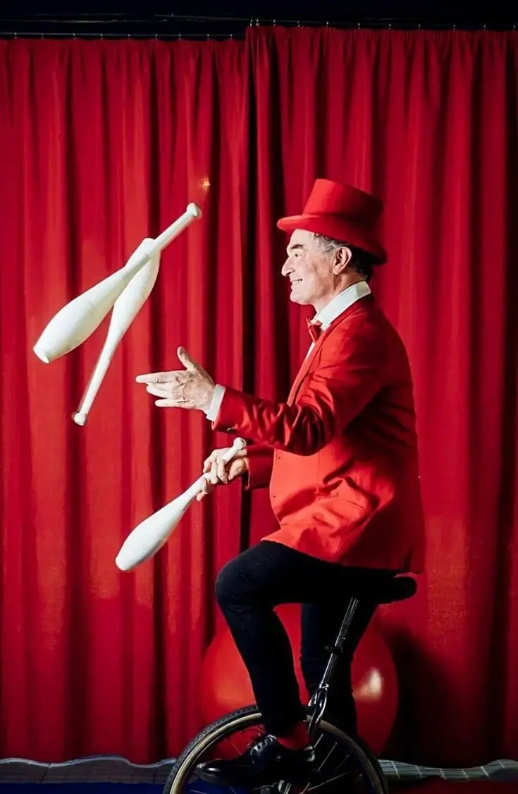 Цирковое шоу в Аутлет Вилладж Белая Дача