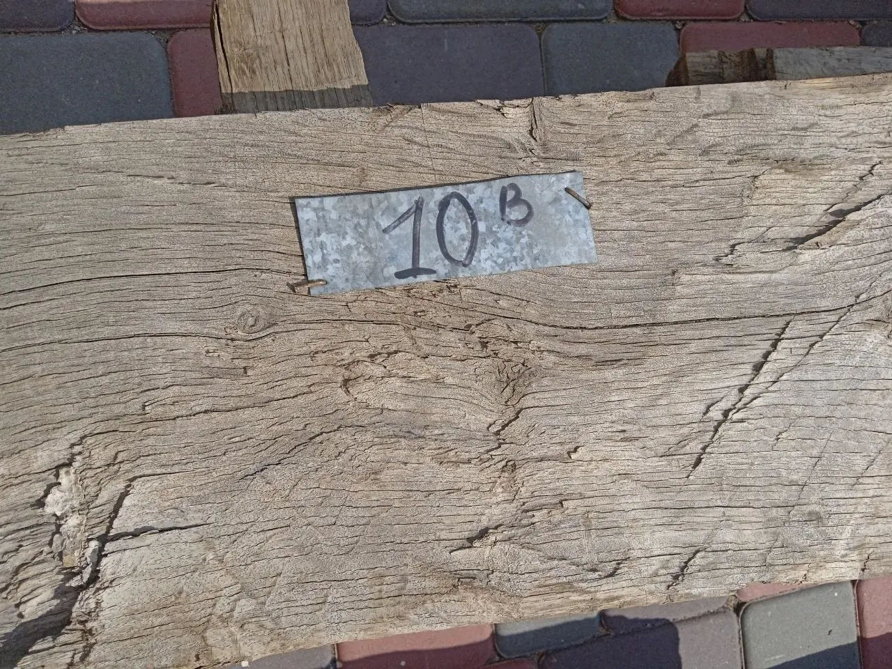 сбор амбара начала XIX века в музейном комплексе "Луганский городок"