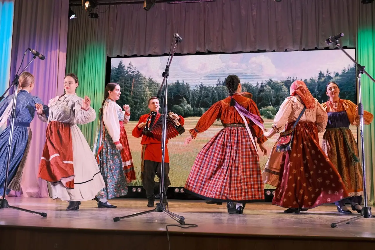 Концерт-экзамен выпускников по дисциплине «Ансамблевое пение» направления «Искусство народного пения»