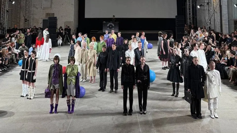 AVITO x LUMPEN — показ Twin Flame в баре «Стрелка»