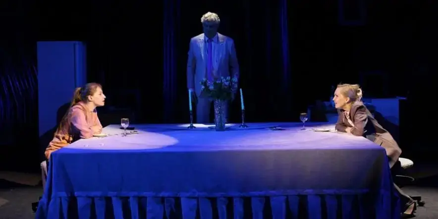 Три плюс кот