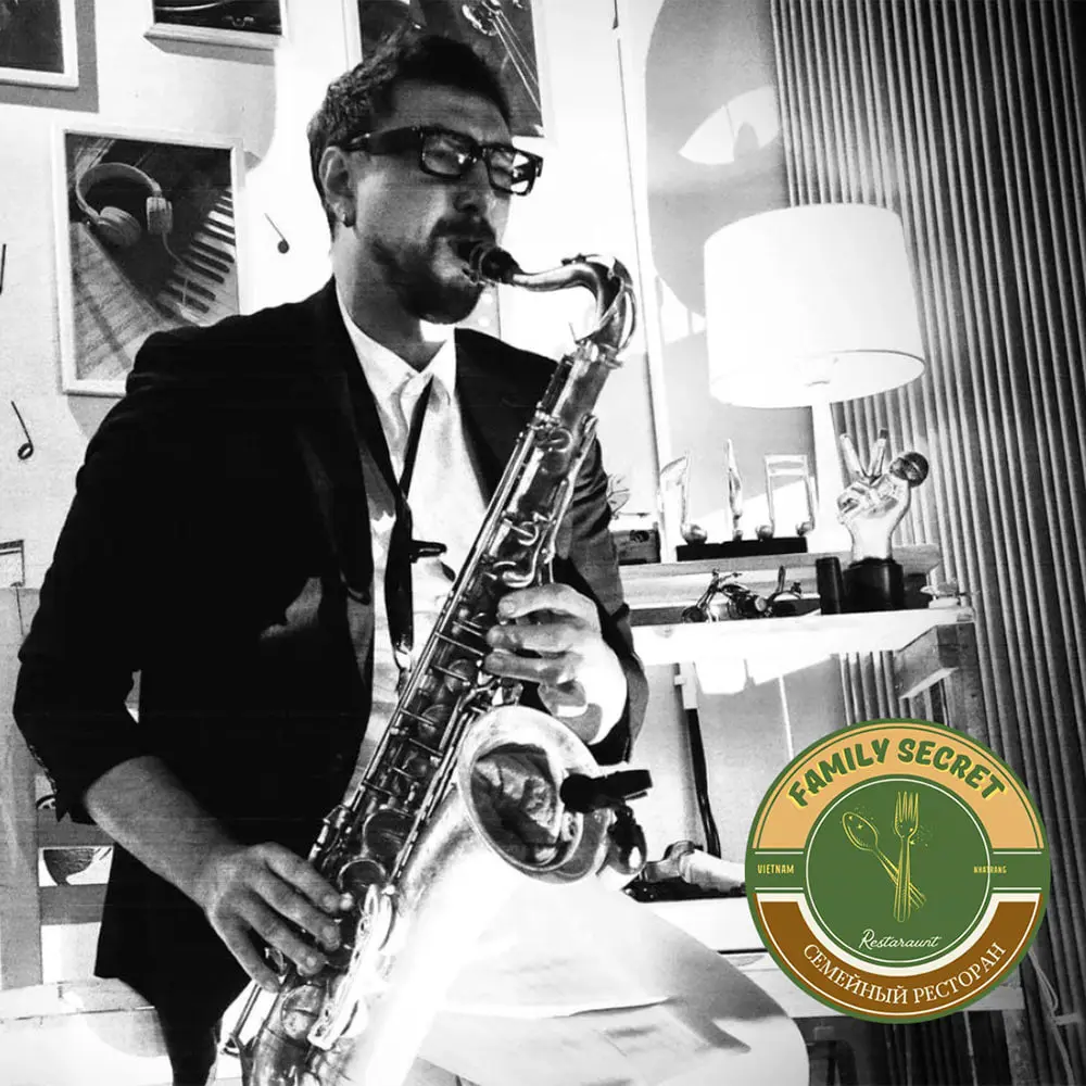 ВЕЧЕР САКСОФОНА В «FAMILY SECRET»
