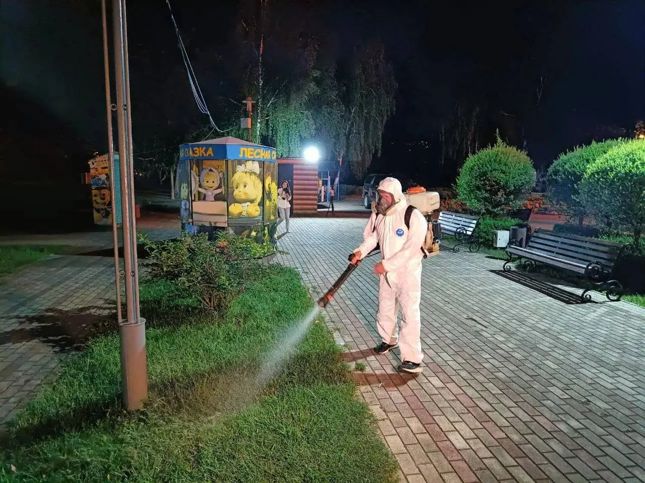 Обработка скверов Краснодара от клещей