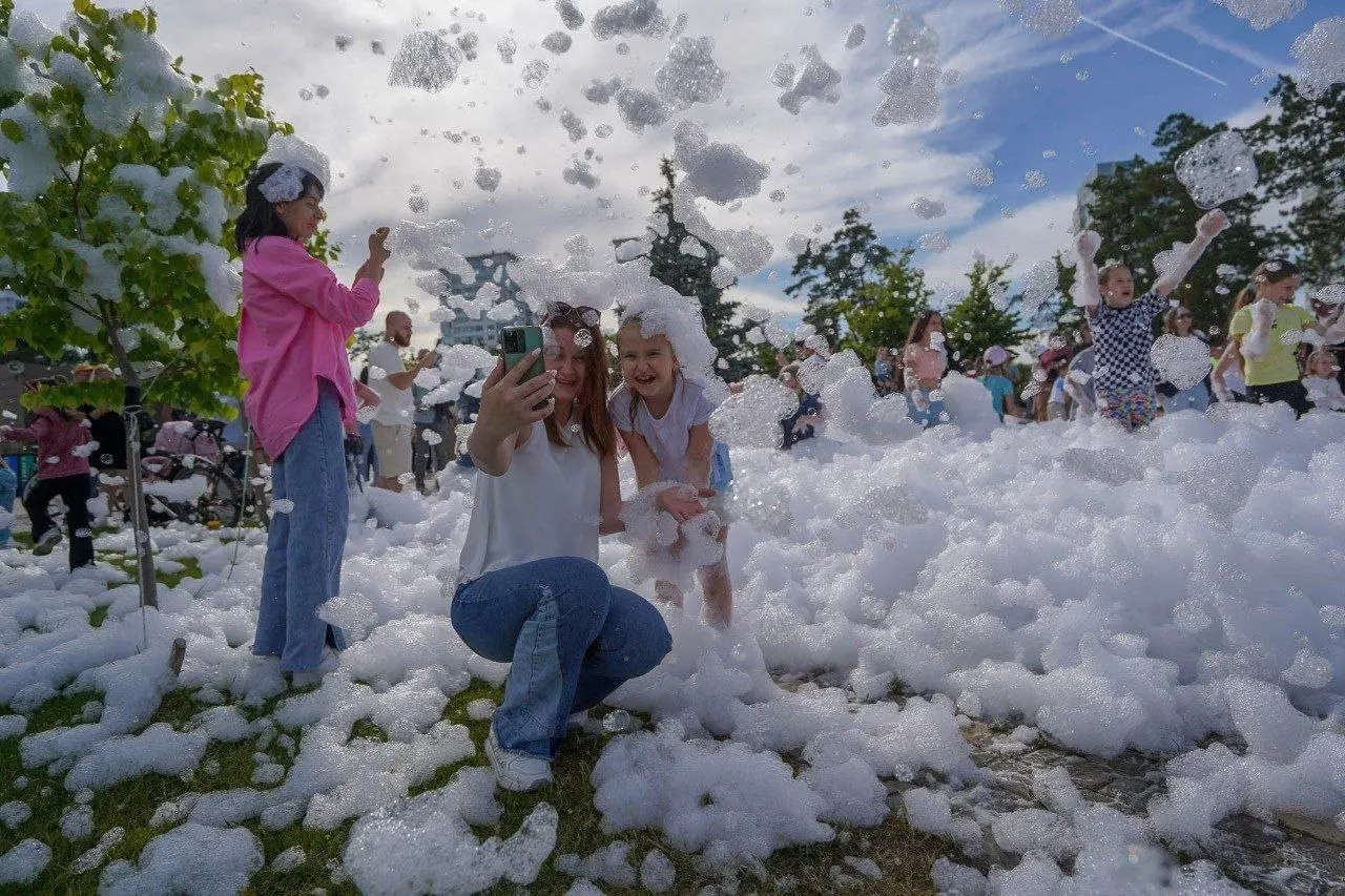 Пенная вечеринка и пикник на траве