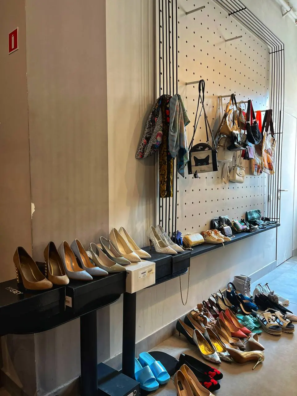 Благотворительная барахолка