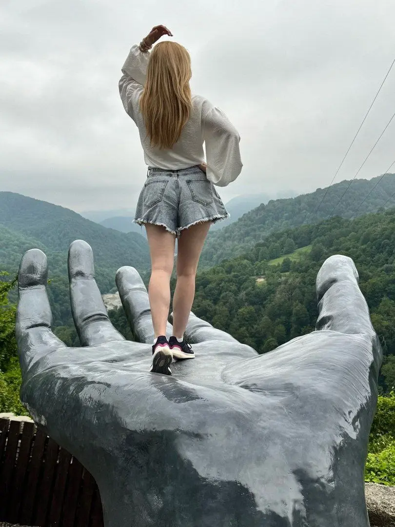 Рука свободы появилась вблизи Сочи