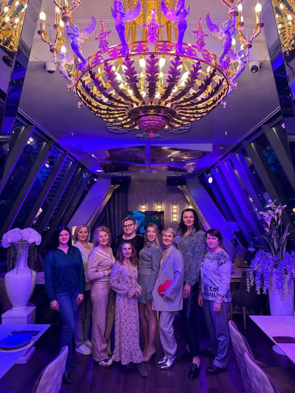 Мероприятие, описанное в тексте, не является единым событием, а представляет собой список различных мероприятий, игр, гайд и встреч, организуемых сообществом и участниками.