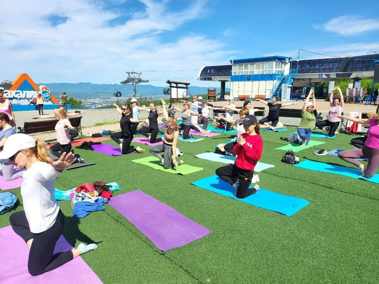 Лето с йогой на «Горном воздухе»