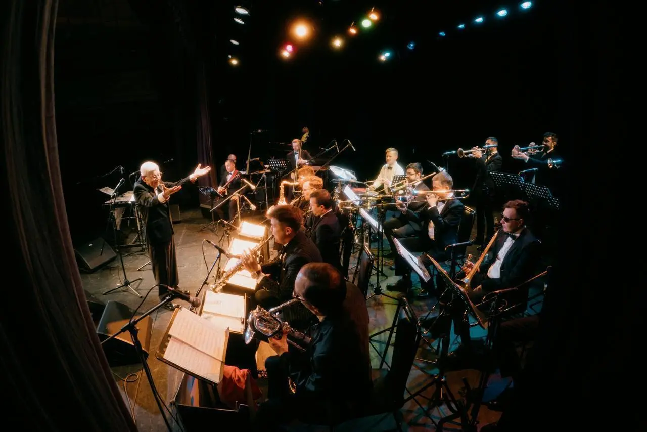 Творческий вечер Анатолия Кальварского: «Потому что ты есть у меня...»