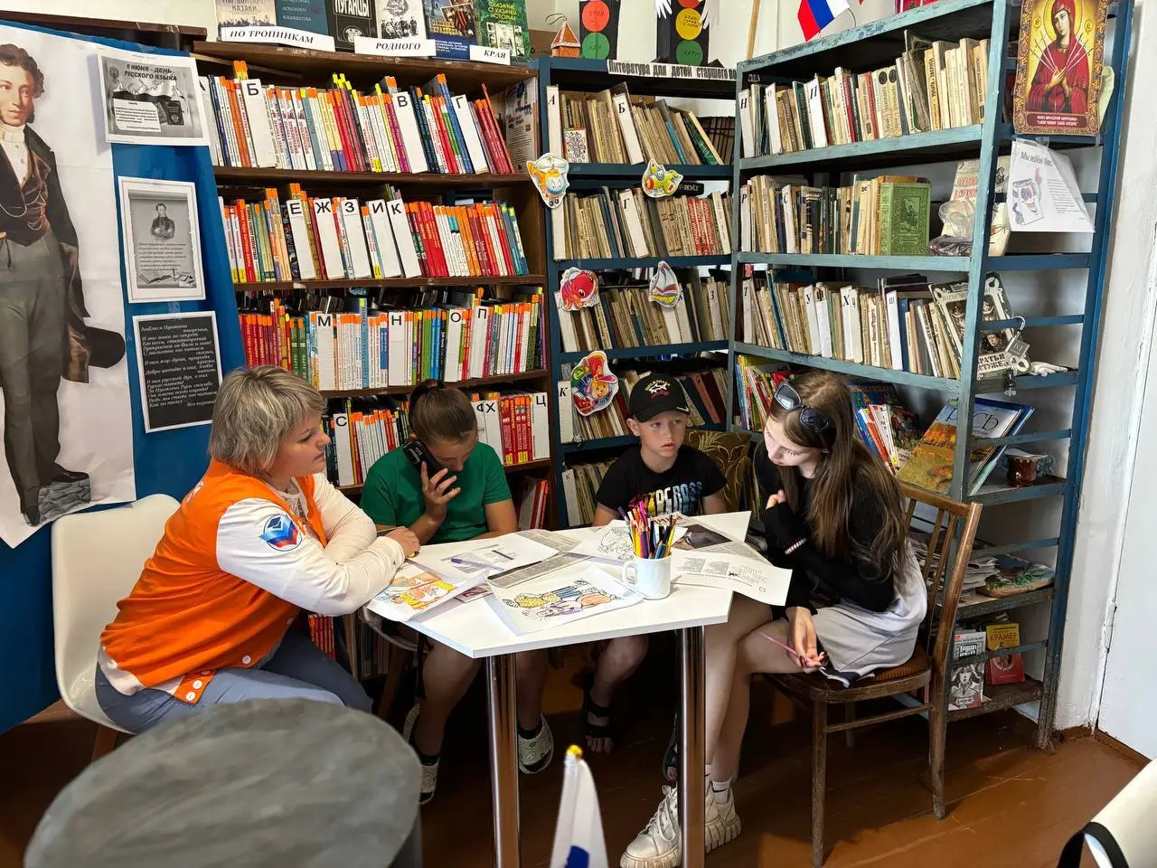 День детского творчества «Я рисую сказку» в с. Теплое