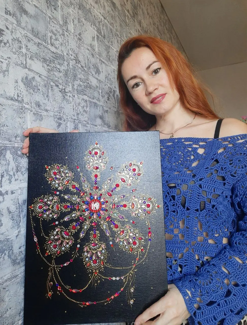 мастер класс по росписи Мандалы со стразами