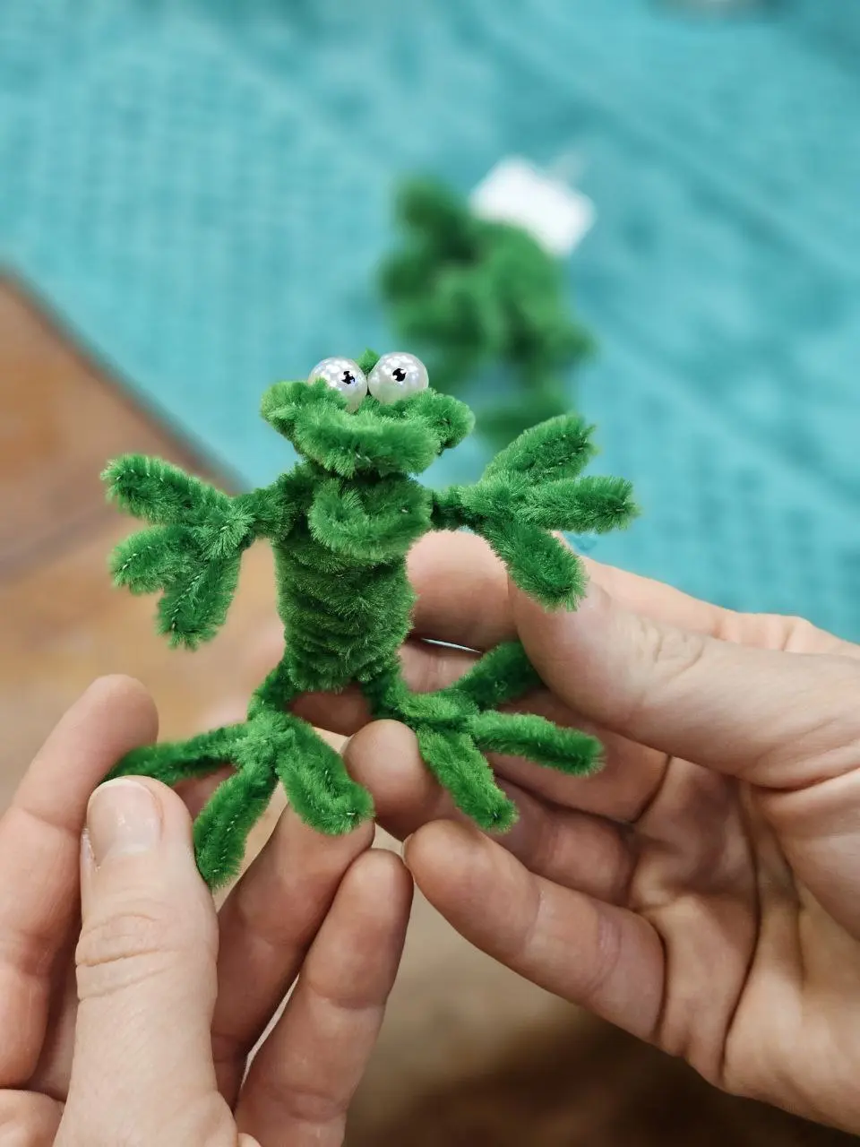 Валяние и плетение из синельной проволоки