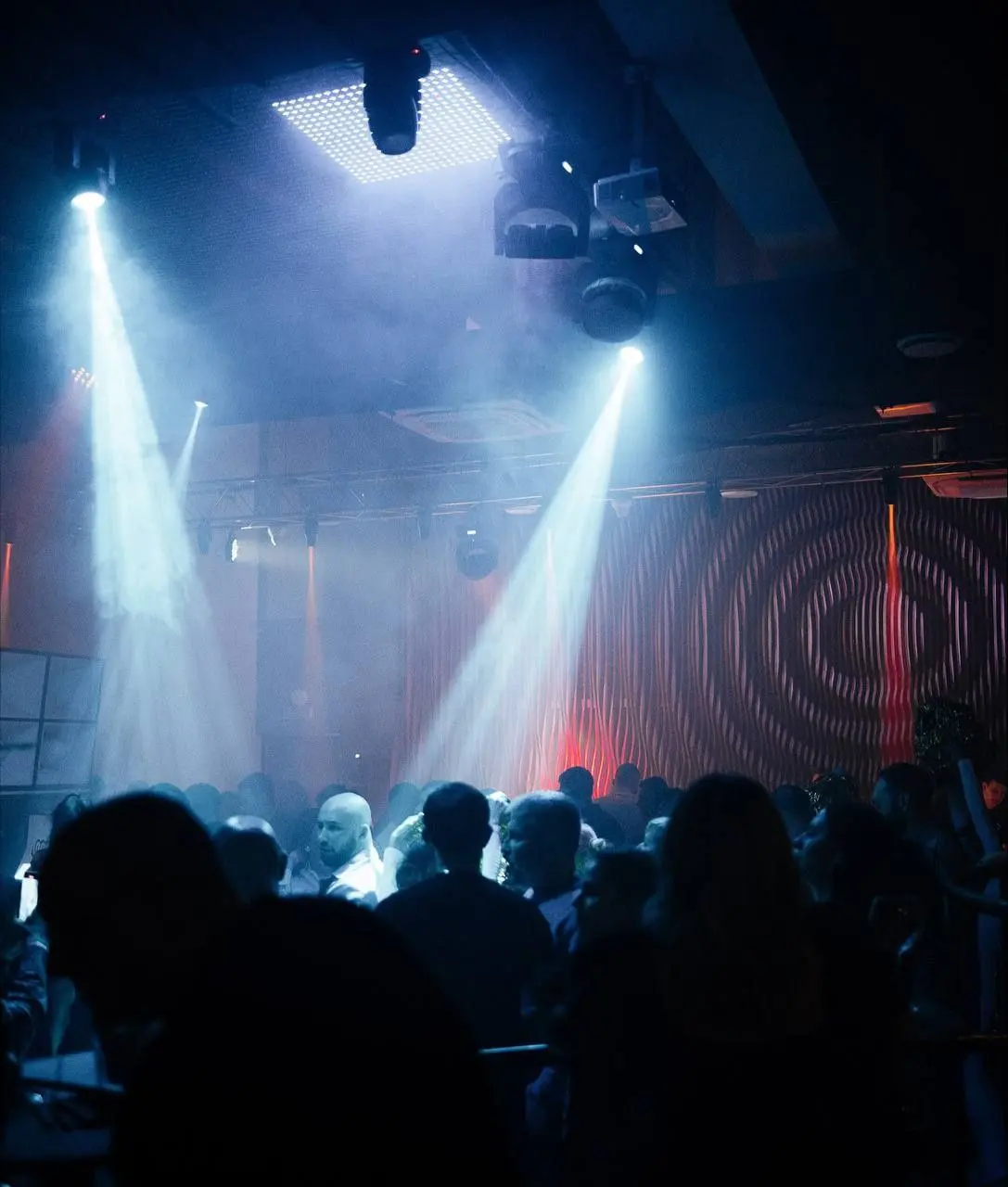 Volna Bar открывает летнюю веранду