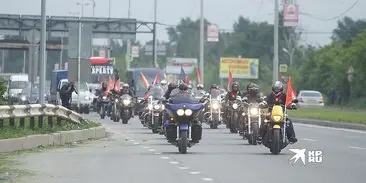 парад мотоциклистов, посвящённое движение